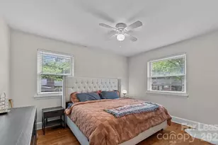 5212 Pine Dr, Charlotte, NC 28269 - Photo 5