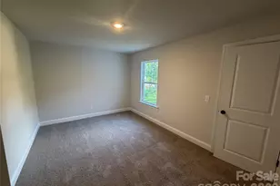 552 Carolyn Ln, Charlotte, NC 28213 - Photo 21