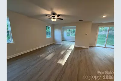552 Carolyn Lane, Charlotte, NC 28213 - Photo 41