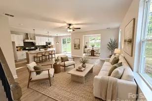 552 Carolyn Ln, Charlotte, NC 28213 - Photo 5
