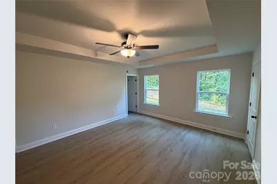 552 Carolyn Lane, Charlotte, NC 28213 - Photo 11
