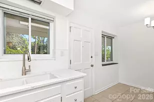 3010 Crosby Rd, Charlotte, NC 28211 - Photo 9