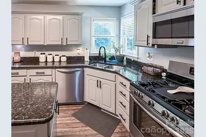 1740 29th Avenue Place NE, Hickory, NC 28601 - Photo 13