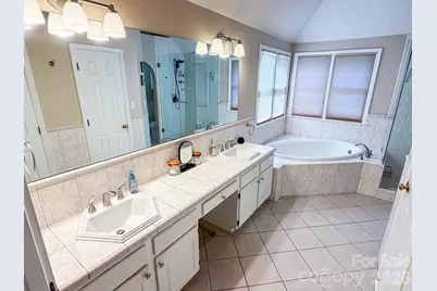1740 29th Avenue Place NE, Hickory, NC 28601 - Photo 37