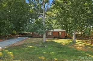 3231 Frazier Dr, Claremont, NC 28610 - Photo 33