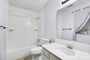 8521 Castle Pine Ct, Charlotte, NC 28226 - Photo 17