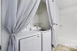 8521 Castle Pine Ct, Charlotte, NC 28226 - Photo 11