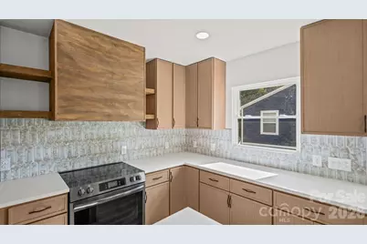 3320 Winterfield Place, Charlotte, NC 28205 - Photo 11