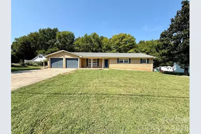 213 Lakeview Drive, Harrisburg, NC 28075 - Photo 1
