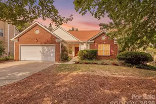 11320 Hunters Landing Dr, Charlotte, NC 28273 - Photo 1