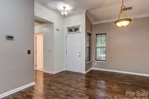 11320 Hunters Landing Dr, Charlotte, NC 28273 - Photo 3