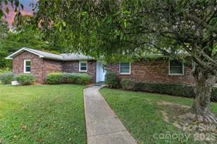 114 Falling Waters Rd, Hendersonville, NC 28792 - Photo 3