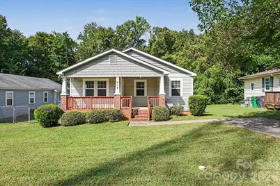 619 Pennsylvania Avenue, Charlotte, NC 28216 - Photo 1