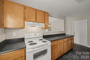 619 Pennsylvania Ave, Charlotte, NC 28216 - Photo 9