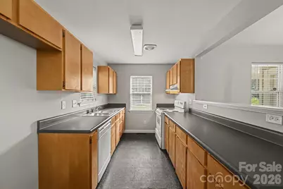 619 Pennsylvania Avenue, Charlotte, NC 28216 - Photo 11