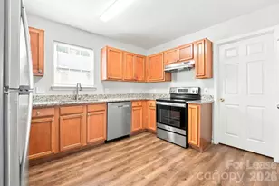 5731 Laborde Ave, Charlotte, NC 28269 - Photo 3