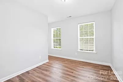 5731 Laborde Avenue, Charlotte, NC 28269 - Photo 7