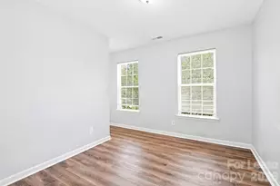 5731 Laborde Ave, Charlotte, NC 28269 - Photo 7