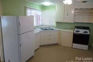 1802 Pennsylvania Ave, Kannapolis, NC 28083 - Photo 5