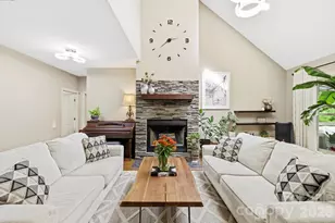 9 Pondberry Ct, Asheville, NC 28806 - Photo 3