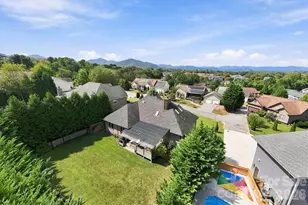 9 Pondberry Ct, Asheville, NC 28806 - Photo 9