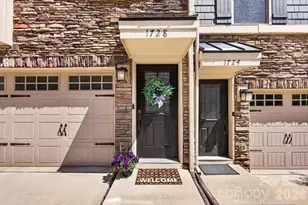 1728 Town Oak Ln, Charlotte, NC 28205 - Photo 3