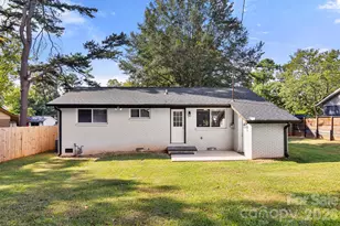 2427 Carrington Ct, Charlotte, NC 28208 - Photo 31