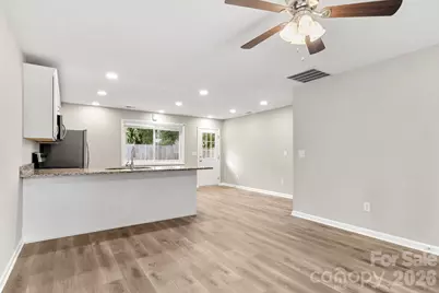 2427 Carrington Court, Charlotte, NC 28208 - Photo 7