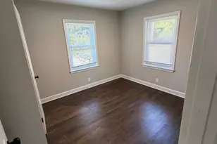 1900 Welch Pl, Charlotte, NC 28216 - Photo 5