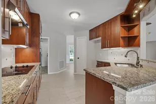 10243 Fairway Ridge Rd, Charlotte, NC 28277 - Photo 11