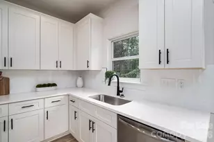 1531 9th St Ln NW, Hickory, NC 28601 - Photo 5