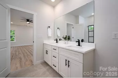 1531 9th Street Lane NW, Hickory, NC 28601 - Photo 15