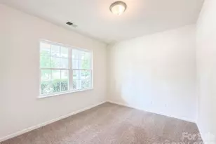 7230 Kinley Commons Ln, Charlotte, NC 28278 - Photo 11