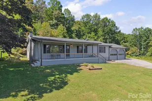 727 E Lyda Rd, Hendersonville, NC 28792 - Photo 1