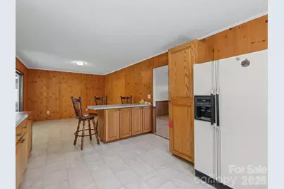 727 E Lyda Road, Hendersonville, NC 28792 - Photo 9