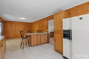 727 E Lyda Rd, Hendersonville, NC 28792 - Photo 9