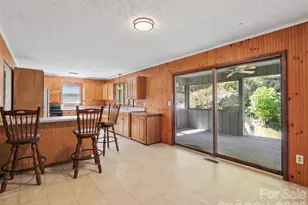 727 E Lyda Rd, Hendersonville, NC 28792 - Photo 11