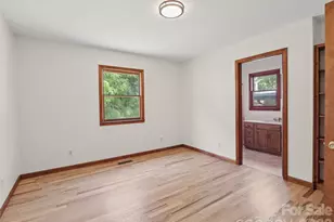 727 E Lyda Rd, Hendersonville, NC 28792 - Photo 21