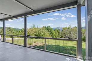 727 E Lyda Rd, Hendersonville, NC 28792 - Photo 29
