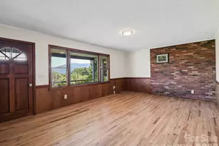 727 E Lyda Rd, Hendersonville, NC 28792 - Photo 3