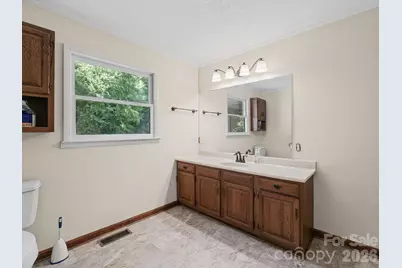 727 E Lyda Road, Hendersonville, NC 28792 - Photo 17