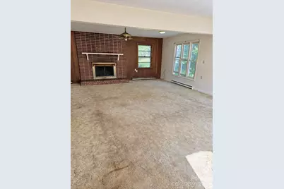 414 Heather Circle, Hendersonville, NC 28739 - Photo 7