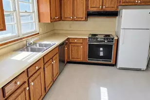 414 Heather Cir, Hendersonville, NC 28739 - Photo 9