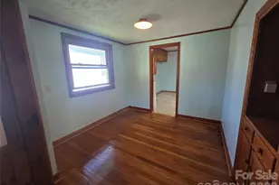 159 Hubert St, Newland, NC 28657 - Photo 9