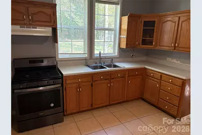 37 Sixth Street #36, York, SC 29745 - Photo 5