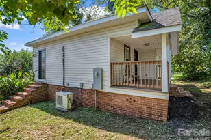 795 W Tate St, Marion, NC 28752 - Photo 5