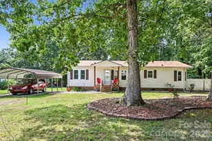 115 Red Fox Ct, Mount Holly, NC 28120 - Photo 3