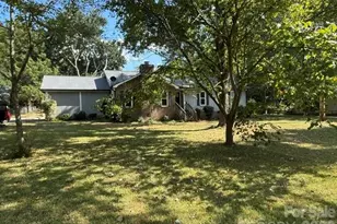 1011 Robin Ln, Rock Hill, SC 29730 - Photo 3