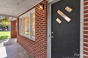 410 Westwood Cir, Waynesville, NC 28786 - Photo 5