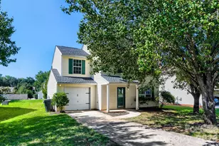 4125 Brawer Farm Dr, Charlotte, NC 28269 - Photo 1